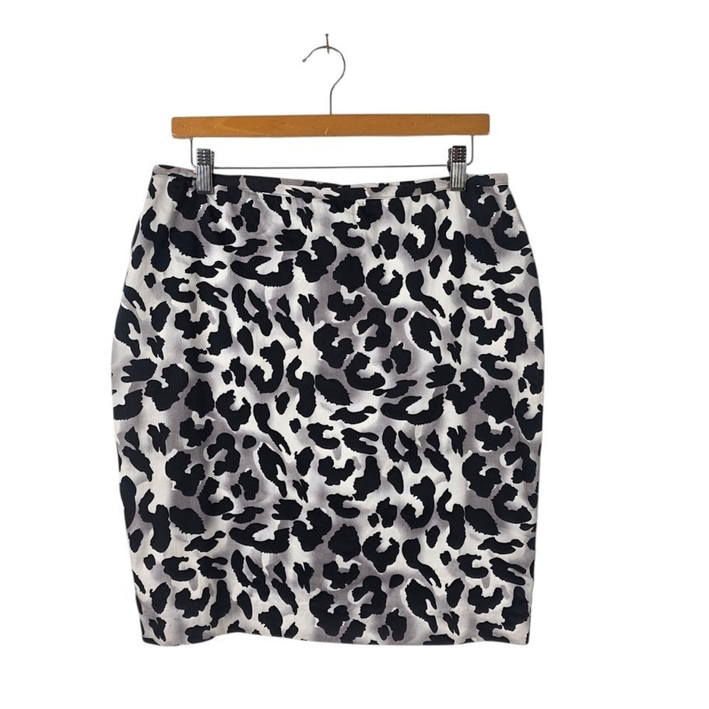 Cache Pencil Skirt Women Size 10 White Black Animal Print Knee Length Stretch